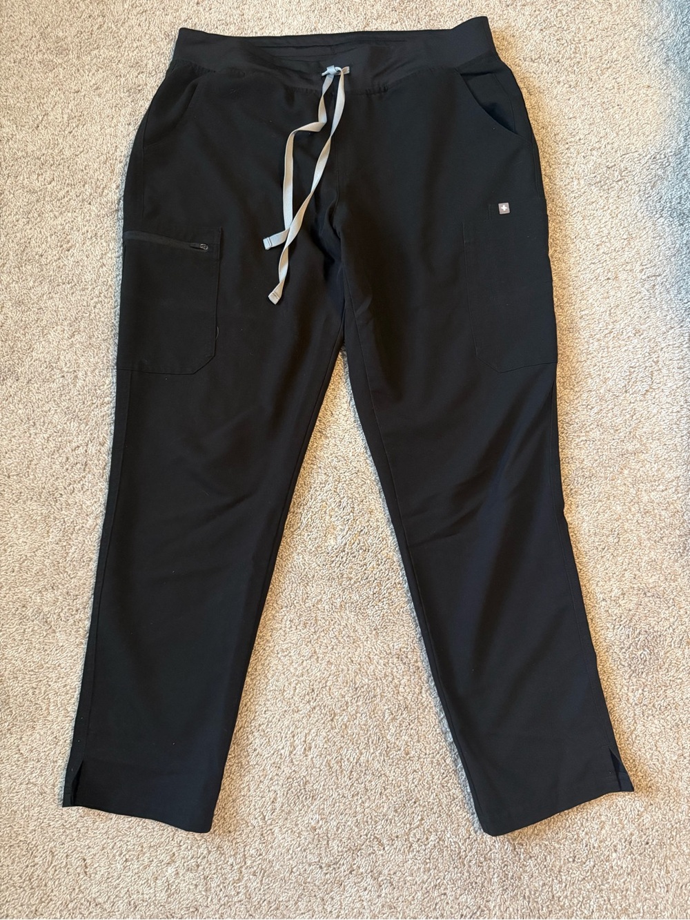 Figs Women’s Black Drawstring straight leg scrub bottoms